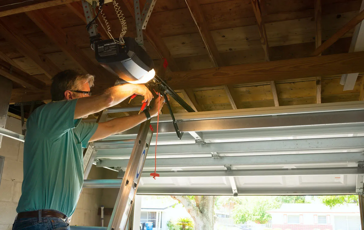 Garage Door Opener Repair Studio City